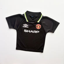 Load image into Gallery viewer, 1998/99 Manchester United jersey (Age 12/18m)