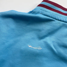 Load image into Gallery viewer, 2001/02 Westham jersey (Age 10/12)