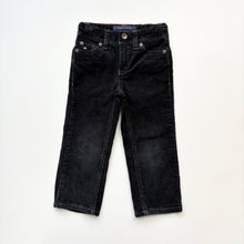 Load image into Gallery viewer, OshKosh corduroy trousers (Age 3)
