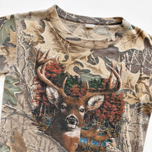 Load image into Gallery viewer, Camo Deer  Print t-shirt (Age 8/10)
