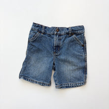 Load image into Gallery viewer, Levi’s carpenter shorts (Age 5)
