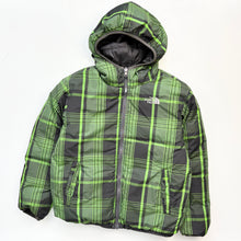 Load image into Gallery viewer, The North Face reversible puffa coat (Age 10/12)
