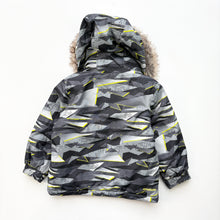 Load image into Gallery viewer, OshKosh coat (Age 3)
