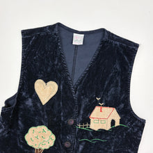 Load image into Gallery viewer, 90s Suede vest (Age 3/4)
