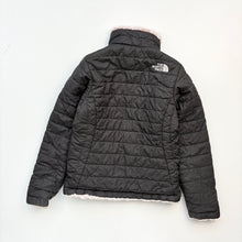 Load image into Gallery viewer, The North Face reversible coat (Age 7/8)
