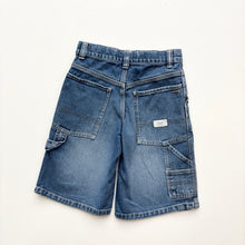 Load image into Gallery viewer, Gap Carpenter shorts (Age 8)
