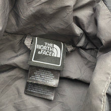 Load image into Gallery viewer, The North Face puffa coat (Age 7/8)
