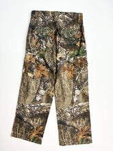 Load image into Gallery viewer, Camo cargos (Age 10/12)
