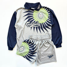 Load image into Gallery viewer, 1997/98 Liverpool Goalkeeper kit (Age 10/12)
