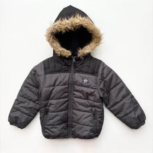 Load image into Gallery viewer, OshKosh coat (Age 4)
