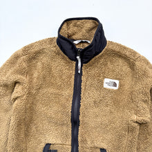 Load image into Gallery viewer, The North Face sherpa fleece (Age 10/12)
