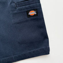 Load image into Gallery viewer, Dickies shorts (Age 7)
