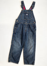 Load image into Gallery viewer, Oshkosh dungarees (Age 5)
