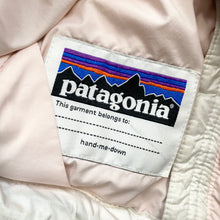 Load image into Gallery viewer, Patagonia puffa coat (Age 5/6)
