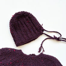Load image into Gallery viewer, Vintage Hand Knitted Set (Age 3/6m)
