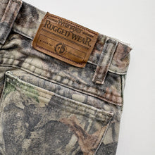 Load image into Gallery viewer, Wrangler Camo jeans (Age 6/7)
