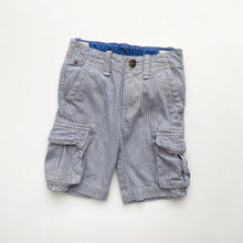 Load image into Gallery viewer, Tommy Hilfiger shorts (Age 6)

