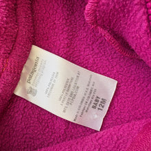 Load image into Gallery viewer, Patagonia fleece (Age 12m)
