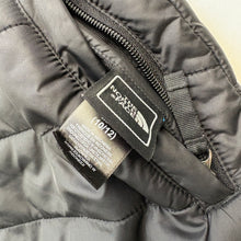 Load image into Gallery viewer, The North Face reversible puffa gilet (Age 10/12)
