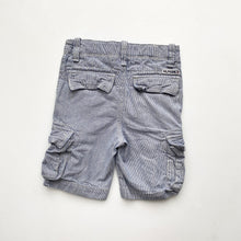 Load image into Gallery viewer, Tommy Hilfiger shorts (Age 6)

