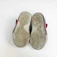 Load image into Gallery viewer, Snoopy Sandals (Size 4.5)
