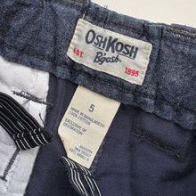 Load image into Gallery viewer, OshKosh cargo trousers (Age 5)
