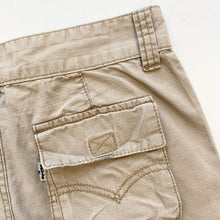 Load image into Gallery viewer, Levi’s cargo shorts (Age 10)
