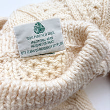 Load image into Gallery viewer, Aran Wool Jumper (Age 3/4)
