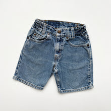 Load image into Gallery viewer, 90s Levi’s 566 denim shorts (Age 4/5)
