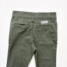 Load image into Gallery viewer, OshKosh trousers (Age 3)
