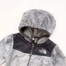 Load image into Gallery viewer, The North Face fleece (Age 3/6m)
