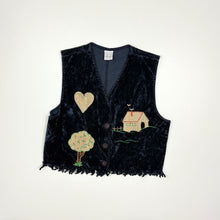 Load image into Gallery viewer, 90s Suede vest (Age 3/4)
