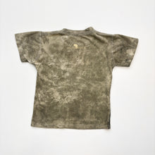 Load image into Gallery viewer, Leopard Cub t-shirt (Age 5/6)
