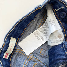 Load image into Gallery viewer, Levi’s 511 denim shorts (Age 5/6)
