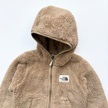 Load image into Gallery viewer, The North Face sherpa fleece (Age 3)
