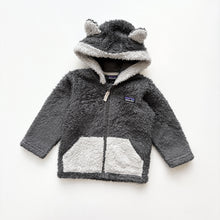 Load image into Gallery viewer, Patagonia sherpa fleece (Age 12/18m)
