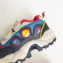 Load image into Gallery viewer, 00s Bob the Builder Trainers (Size 4)
