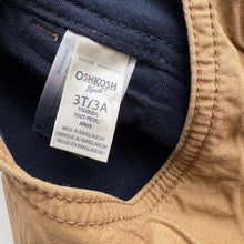Load image into Gallery viewer, OshKosh dungarees (Age 3)
