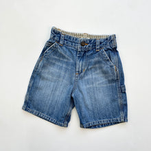 Load image into Gallery viewer, OshKosh shorts (Age 4)
