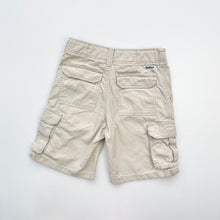 Load image into Gallery viewer, OshKosh cargo shorts (Age 7)
