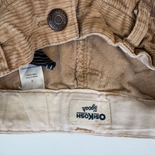 Load image into Gallery viewer, OshKosh corduroy trousers (Age 6)
