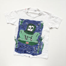 Load image into Gallery viewer, 90s Hand Painted Frog t-shirt (Age 10/12)
