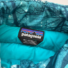 Load image into Gallery viewer, Patagonia puffa coat (Age 10)
