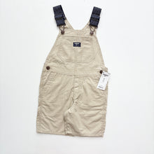 Load image into Gallery viewer, BNWT OshKosh dungaree shortalls (Age 5)
