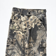 Load image into Gallery viewer, Camo cargos (Age 10/12)
