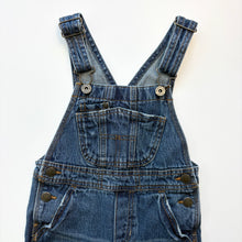 Load image into Gallery viewer, Oshkosh dungarees (Age 3)
