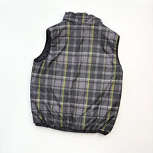 Load image into Gallery viewer, The North Face reversible puffa gilet (Age 10/12)
