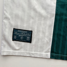 Load image into Gallery viewer, 1995/96 Liverpool ‘Robbie Fowler’ kit (Age 8/10)
