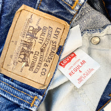 Load image into Gallery viewer, 90s Levi’s jeans (Age 4)
