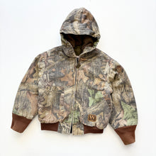 Load image into Gallery viewer, Camo Workwead jacket (Age 3)
